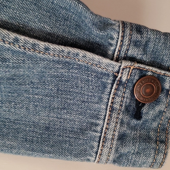 American Eagle Outfitters Denim Trucker Jacket W/Skeletrino Size Medium - Picture 5 of 11